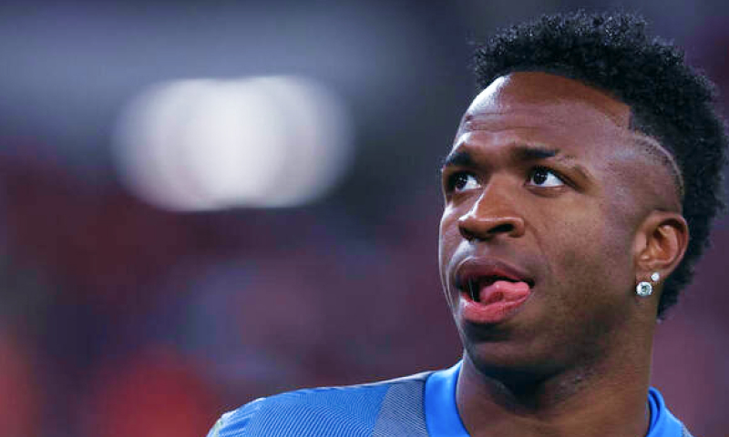 Benficas Prestianni weist Rassismus-Vorwürfe nach Zwischenfall mit Vinícius Júnior zurück